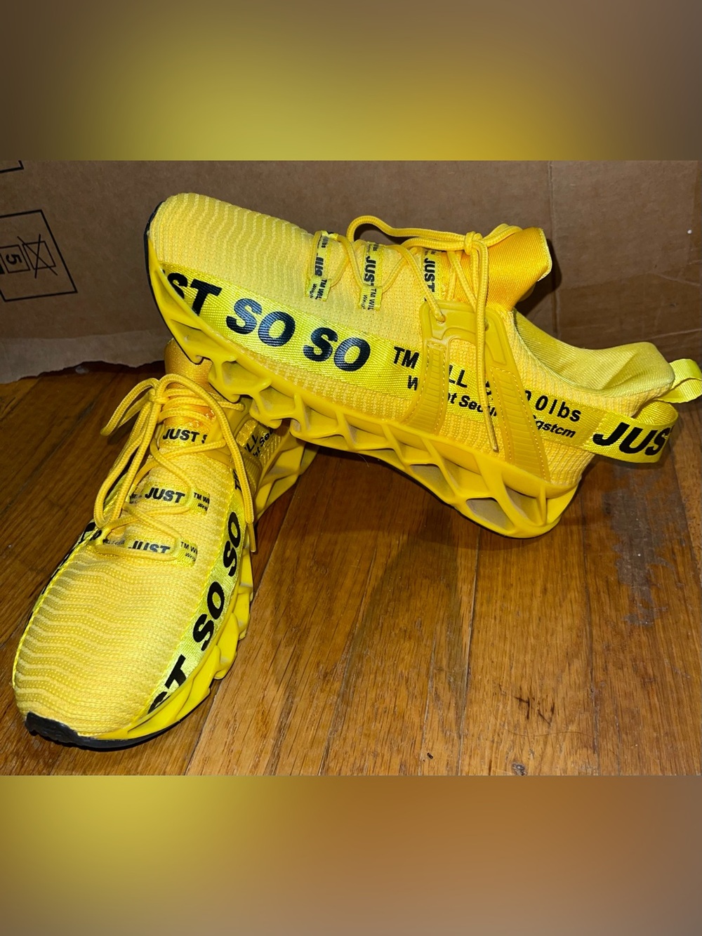 EUC-Just So So Women's Running Shoes / Tennis Sneaker. Yellow w/ Black Logo